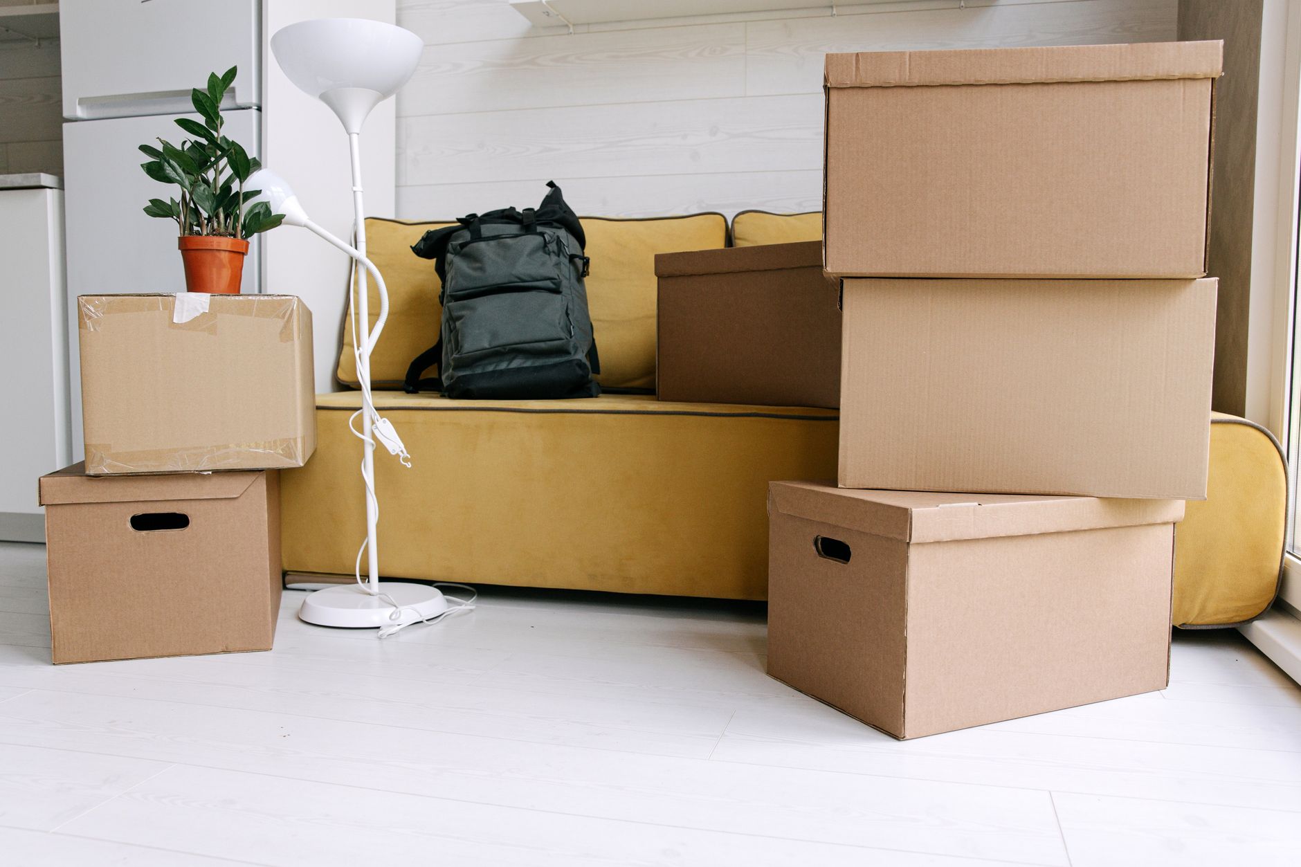 Maslak’ta evden eve nakliyat için paketleme yapılan bir daire içi görüntü